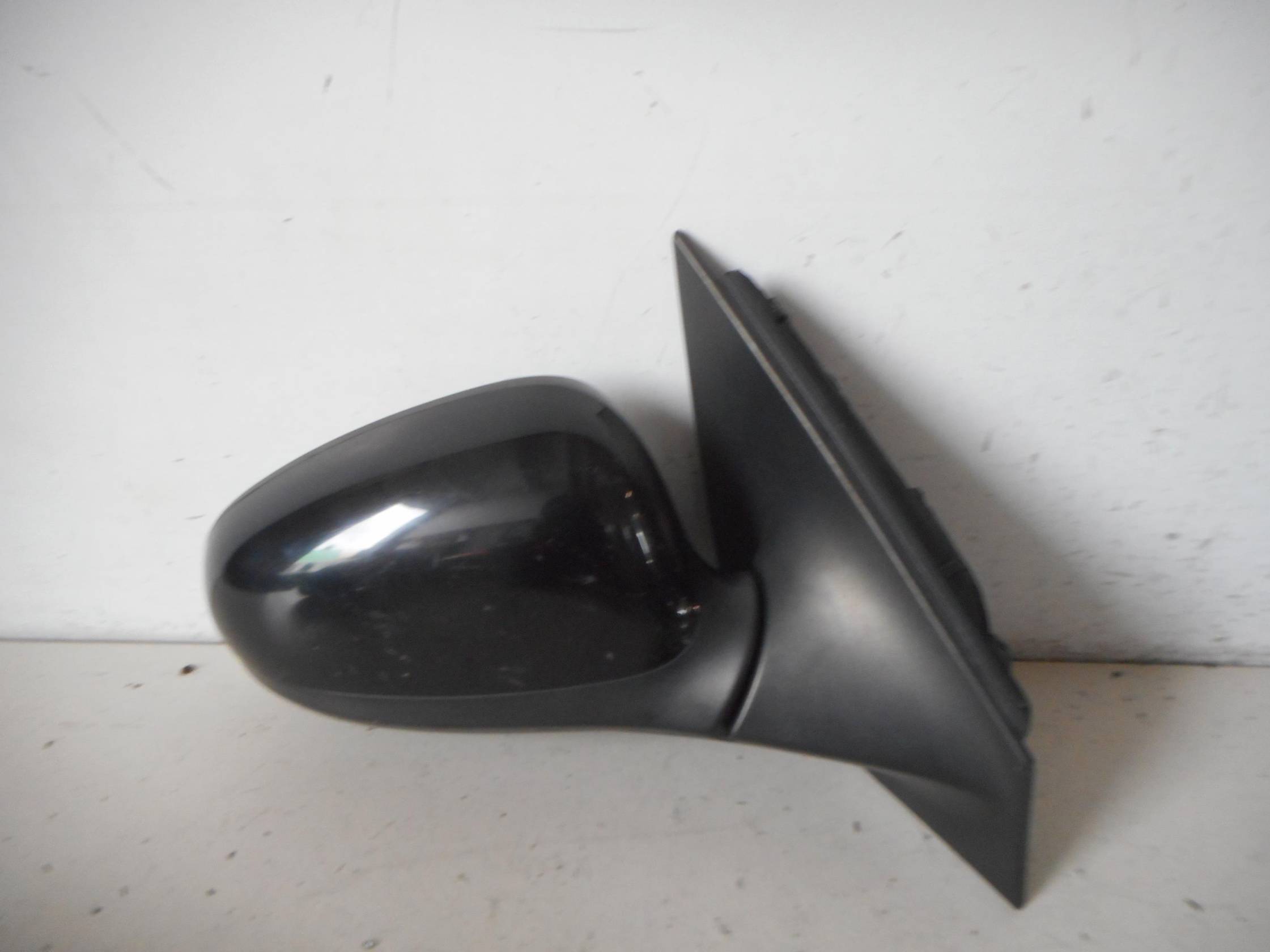 Retrovisore est. regolaz. elettr. dx.